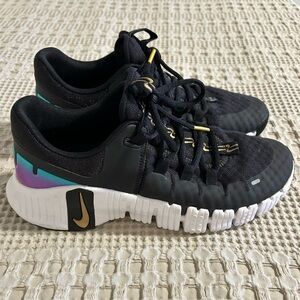Nike METCON Women’s Black & Gold Sneakers